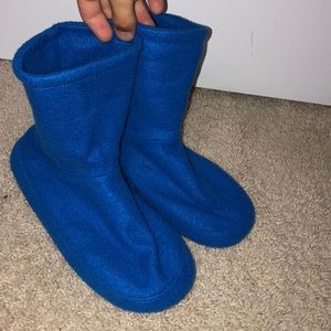 Snuggie house shoes